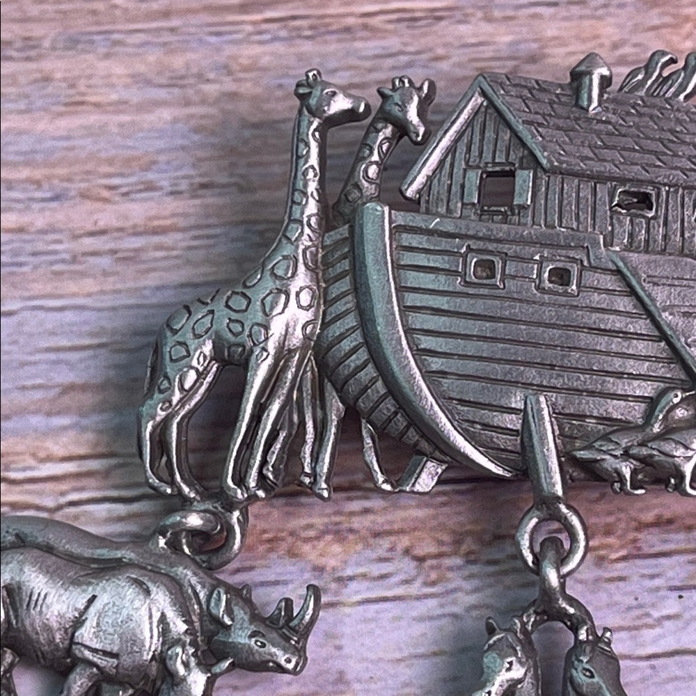JJ Silver Noah's Ark Animal Brooch - Picture 3 of 10